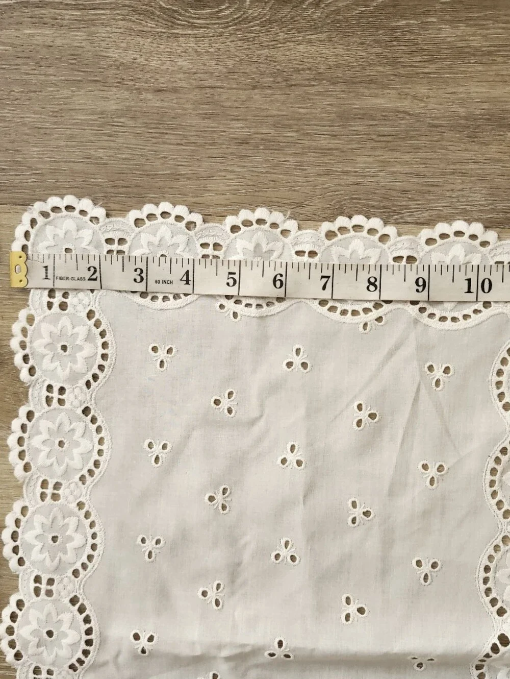 Vintage Lot of 3 Scallop Embroidered Napkins Placemats